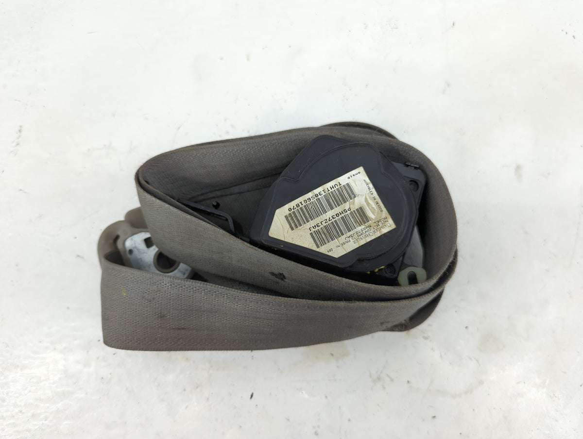 2005-2007 Jeep Grand Cherokee Drvier Front Seatbelt Retractor 1164281 - Oemusedautoparts1.com