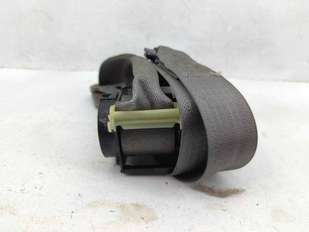 2005-2007 Jeep Grand Cherokee Drvier Front Seatbelt Retractor 1164281 - Oemusedautoparts1.com
