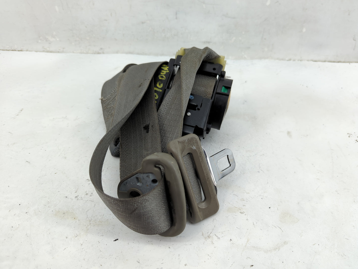 2005-2007 Jeep Grand Cherokee Drvier Front Seatbelt Retractor 1164281 - Oemusedautoparts1.com