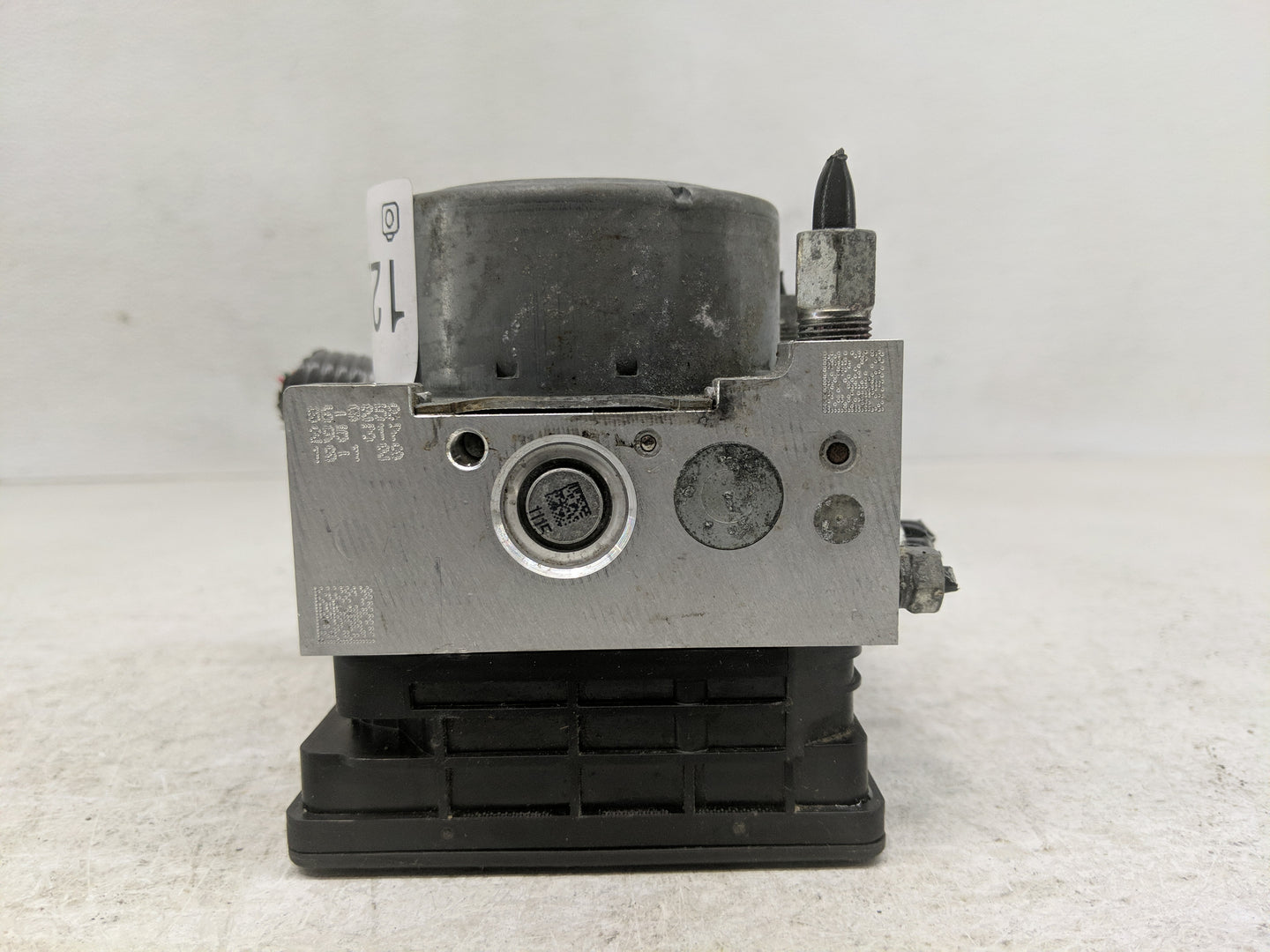 2007 Jeep Grand Cherokee ABS Pump Control Module Replacement Fits OEM Used Auto Parts - Oemusedautoparts1.com