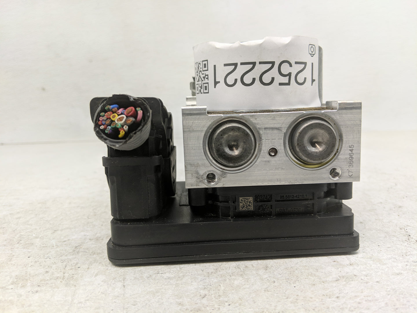 2007 Jeep Grand Cherokee ABS Pump Control Module Replacement Fits OEM Used Auto Parts - Oemusedautoparts1.com