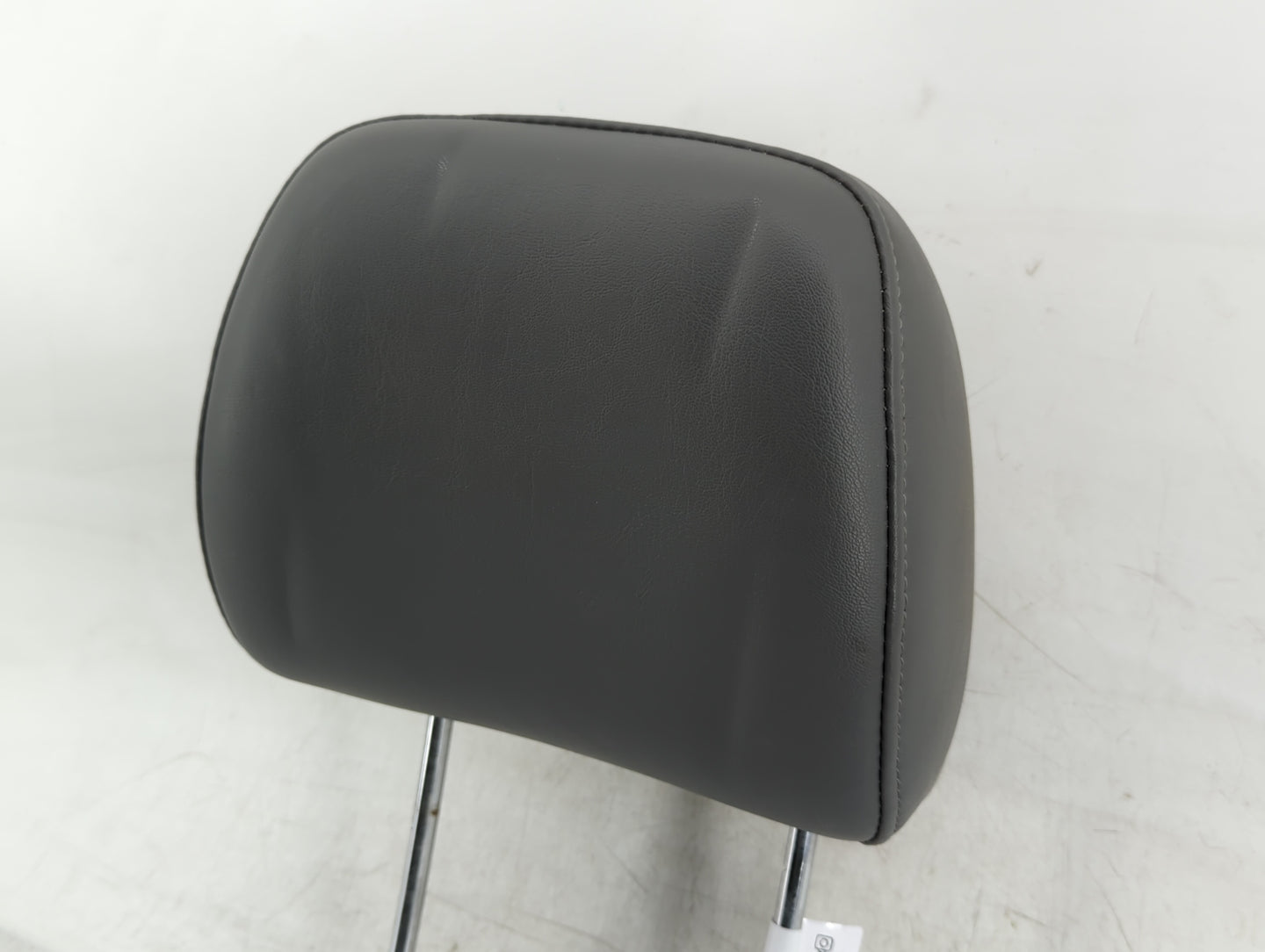 2007 Jeep Grand Cherokee Headrest Head Rest Front Driver Passenger Seat Fits OEM Used Auto Parts - Oemusedautoparts1.com