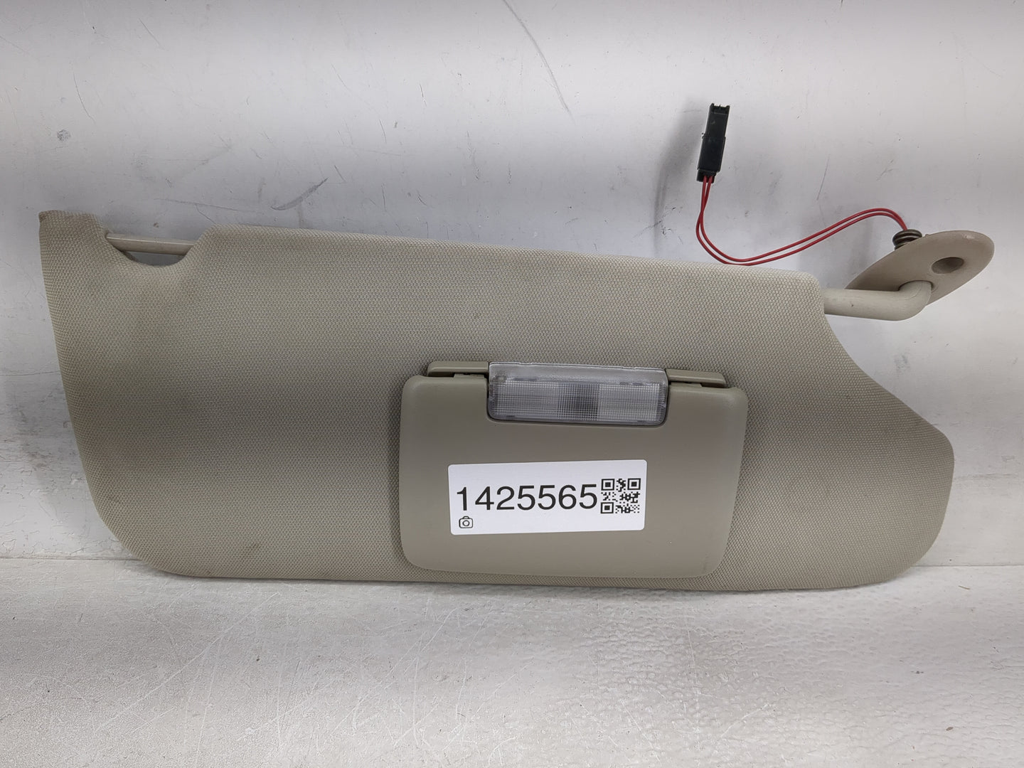 2005-2010 Jeep Grand Cherokee Sun Visor Shade Replacement Passenger Right Mirror Fits Fits 2005 2006 2007 2008 2009 2010 OEM