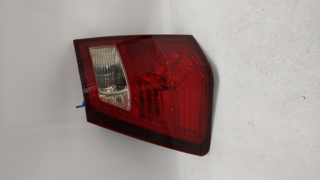 2007-2010 Jeep Grand Cherokee Tail Light Assembly Passenger Right OEM Fits Fits 2007 2008 2009 2010 OEM Used Auto Parts - Oe