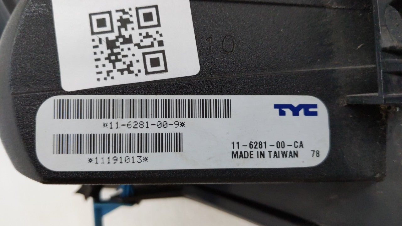 2007-2010 Jeep Grand Cherokee Tail Light Assembly Passenger Right OEM Fits Fits 2007 2008 2009 2010 OEM Used Auto Parts - Oe