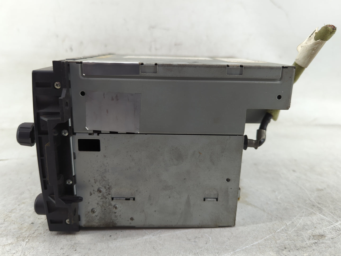 2005-2007 Jeep Grand Cherokee Radio AM FM Cd Player Receiver Replacement P/N:05064184AC Fits Fits 2005 2006 2007 2008 OEM Us