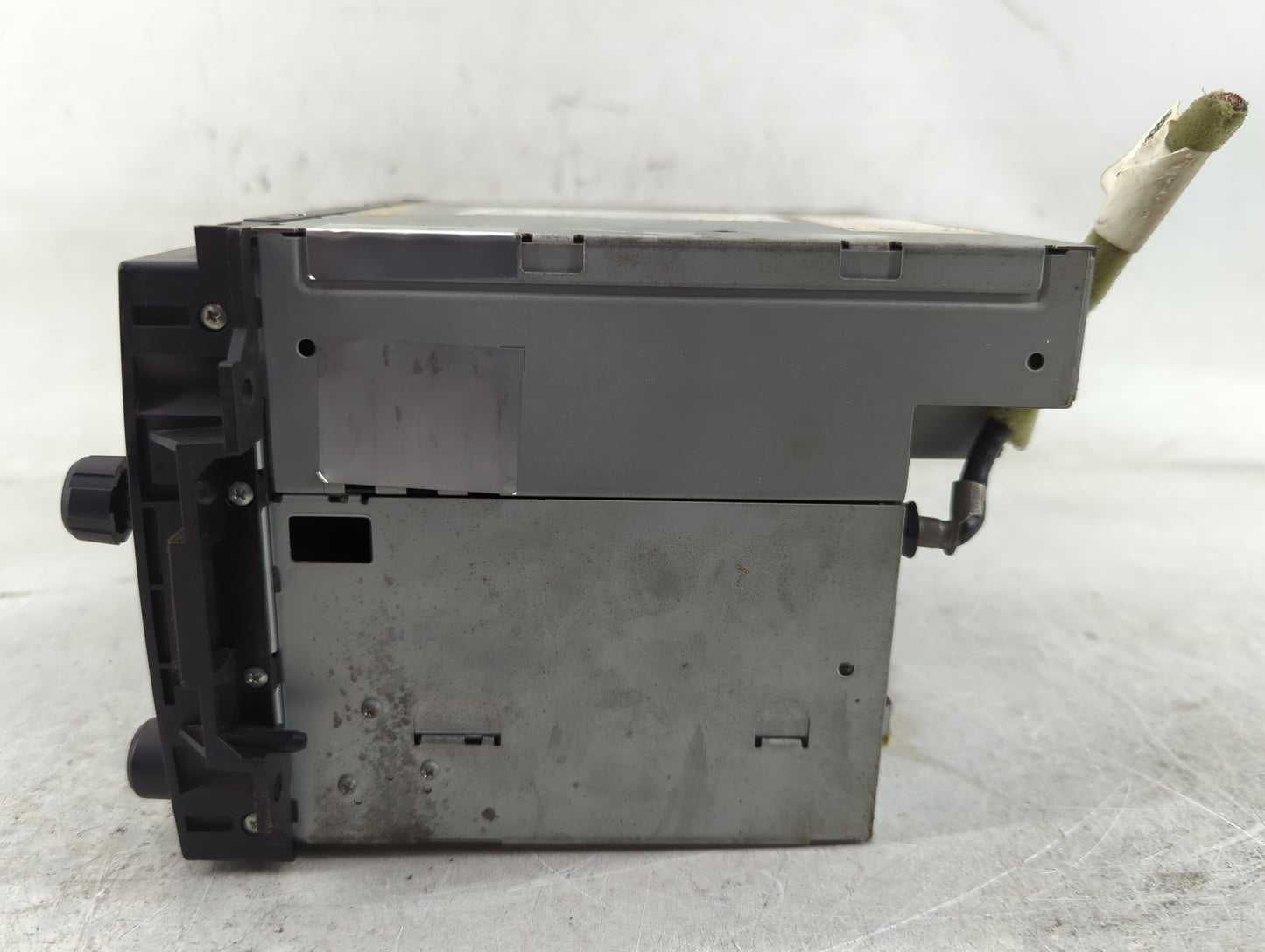 2005-2007 Jeep Grand Cherokee Radio AM FM Cd Player Receiver Replacement P/N:05064184AC Fits Fits 2005 2006 2007 2008 OEM Us