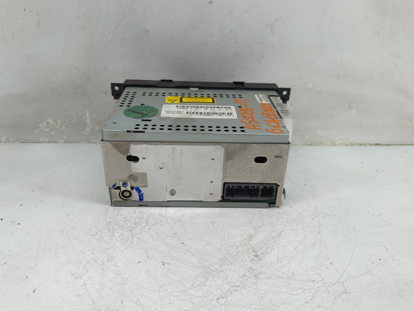 2005-2007 Jeep Grand Cherokee Radio AM FM Cd Player Receiver Replacement P/N:P05064171AK Fits Fits 2005 2006 2007 OEM Used A