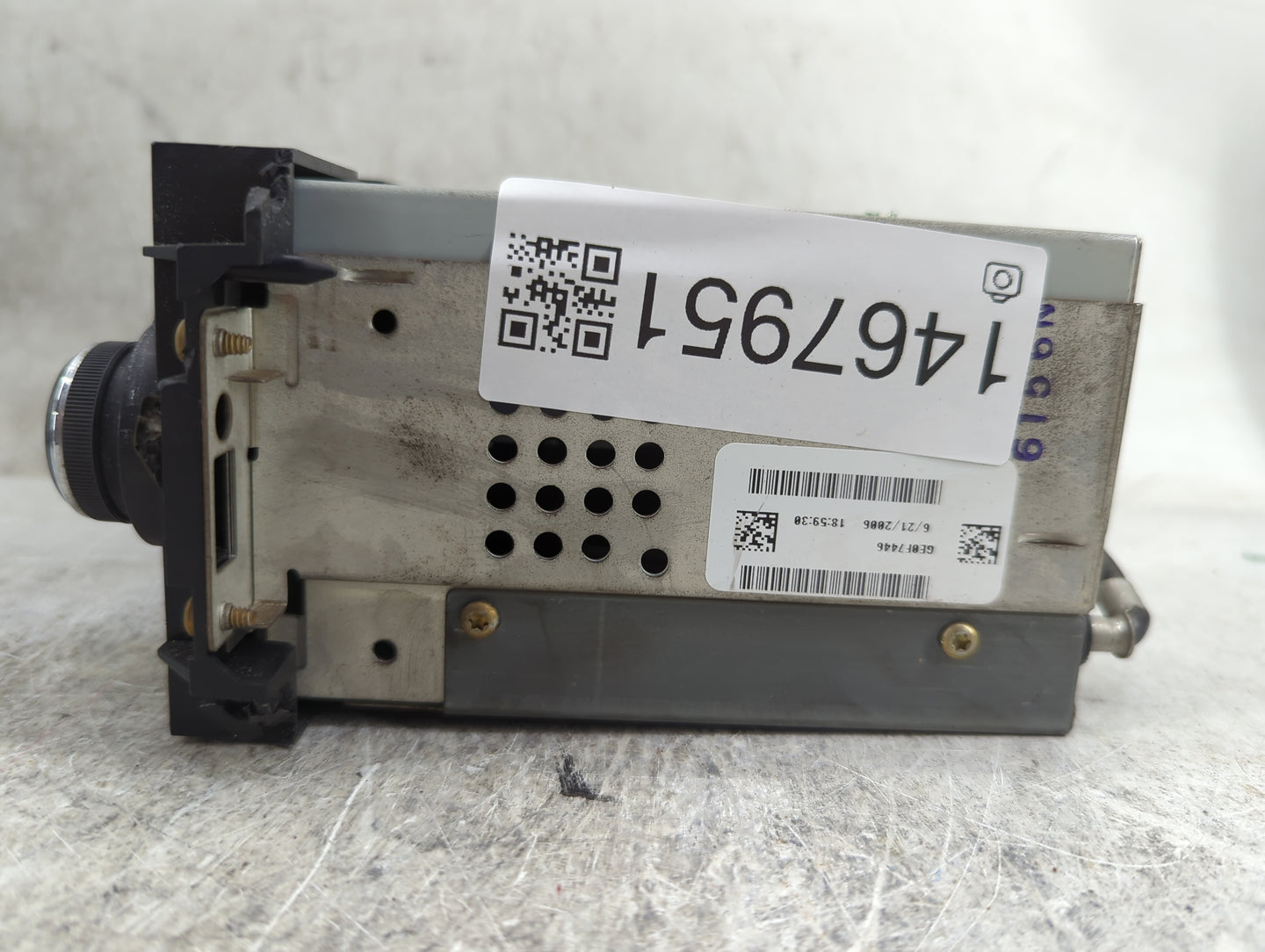 2007 Jeep Grand Cherokee Radio AM FM Cd Player Receiver Replacement P/N:P05064171AH Fits OEM Used Auto Parts - Oemusedautopa