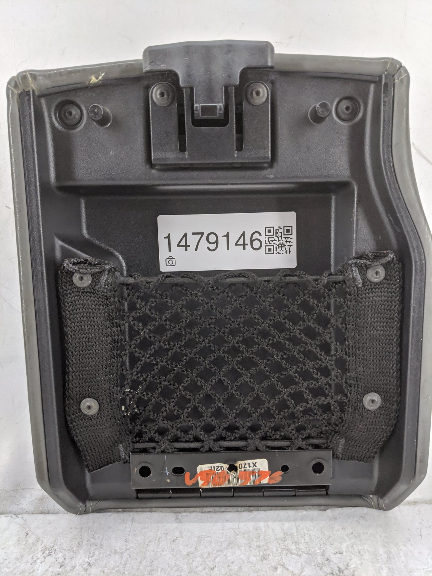 2005-2010 Jeep Grand Cherokee Center Console Armrest Cover Lid Fits Fits 2005 2006 2007 2008 2009 2010 OEM Used Auto Parts -