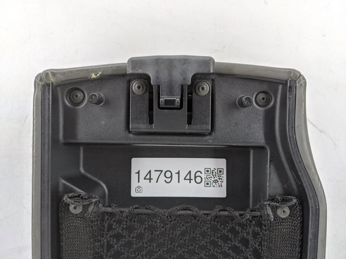 2005-2010 Jeep Grand Cherokee Center Console Armrest Cover Lid Fits Fits 2005 2006 2007 2008 2009 2010 OEM Used Auto Parts -