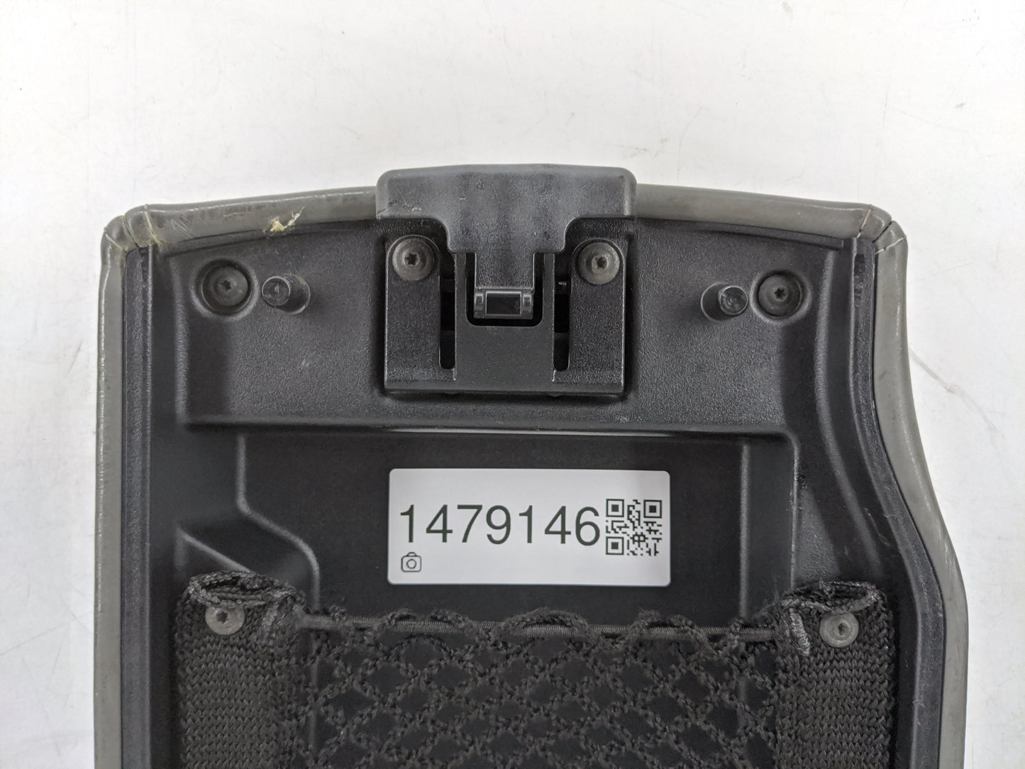 2005-2010 Jeep Grand Cherokee Center Console Armrest Cover Lid Fits Fits 2005 2006 2007 2008 2009 2010 OEM Used Auto Parts -