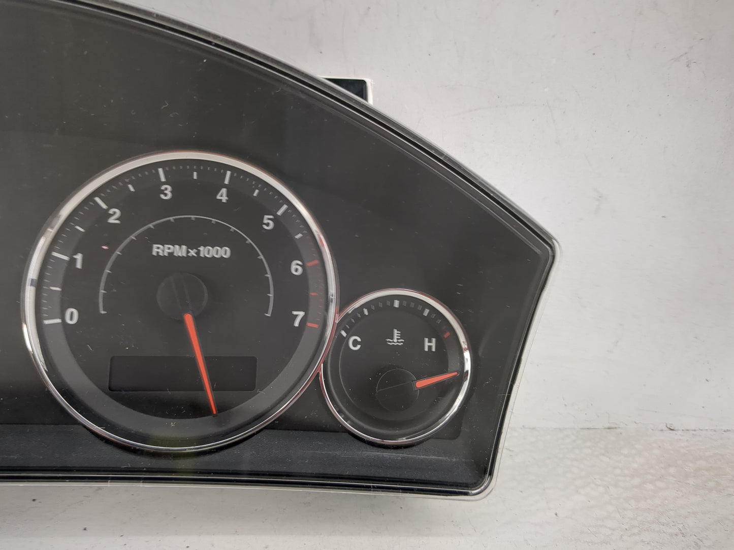 2007 Jeep Grand Cherokee Instrument Cluster Speedometer Gauges P/N:05172317AC CR-0034-103-M0-CC Miles: Fits OEM Used Auto Pa