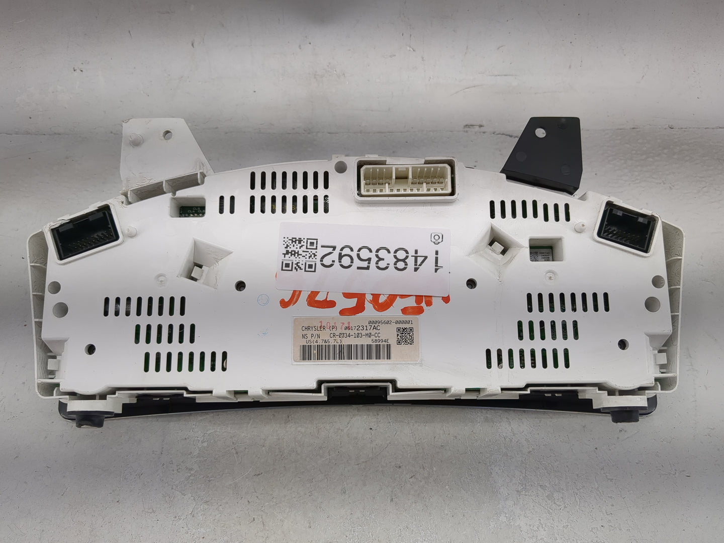 2007 Jeep Grand Cherokee Instrument Cluster Speedometer Gauges P/N:05172317AC CR-0034-103-M0-CC Miles: Fits OEM Used Auto Pa