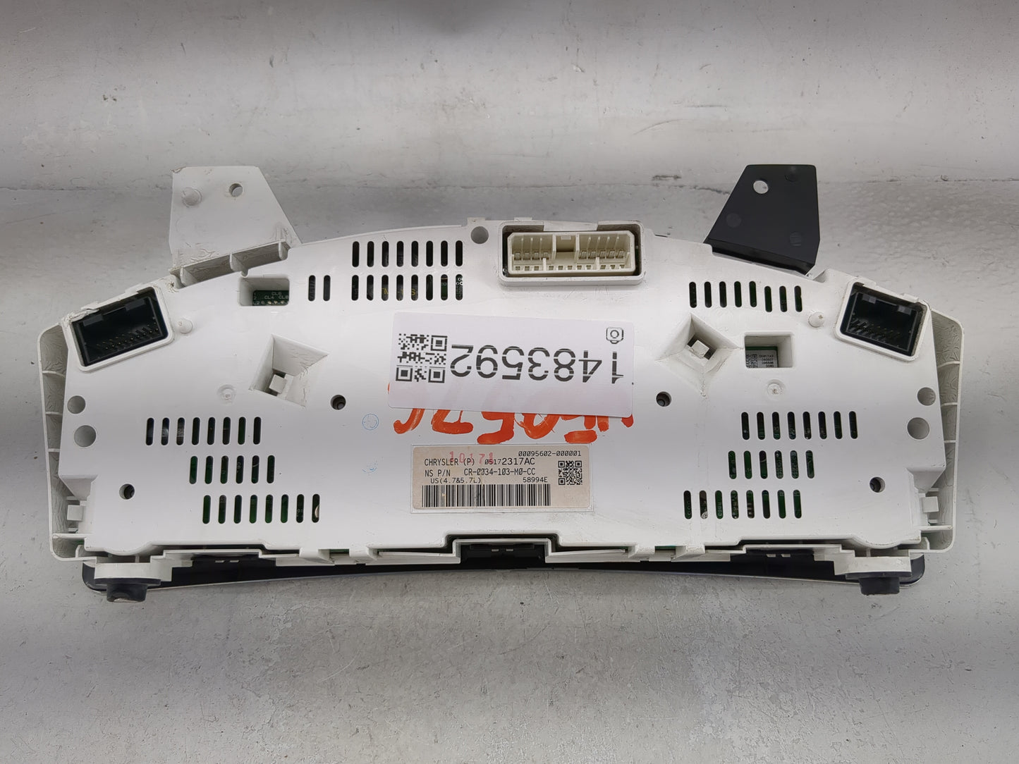 2007 Jeep Grand Cherokee Instrument Cluster Speedometer Gauges P/N:05172317AC CR-0034-103-M0-CC Miles: Fits OEM Used Auto Pa