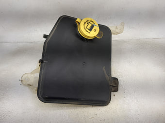 compare product 2005 Jeep Grand Cherokee Radiator Coolant Overflow Expansion Tank Bottle 1494404