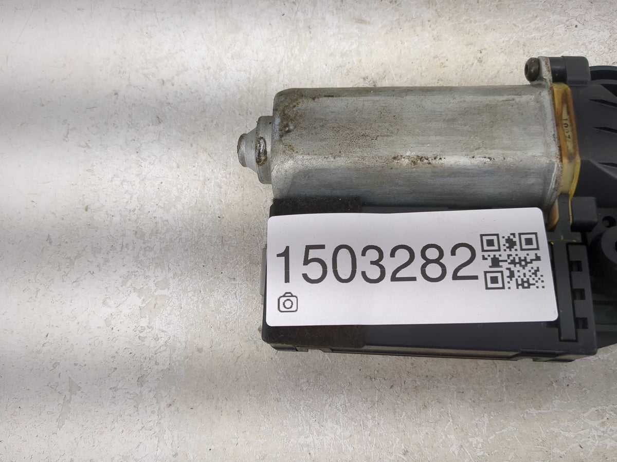 2007 Jeep Grand Cherokee Sunroof Motor Oem - Oemusedautoparts1.com