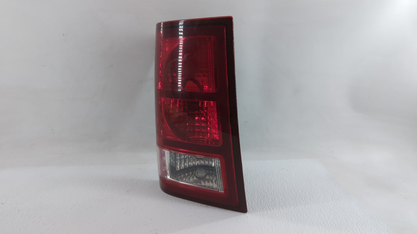 2007-2010 Jeep Grand Cherokee Tail Light Assembly Driver Left OEM P/N:55079013AB Fits Fits 2007 2008 2009 2010 OEM Used Auto