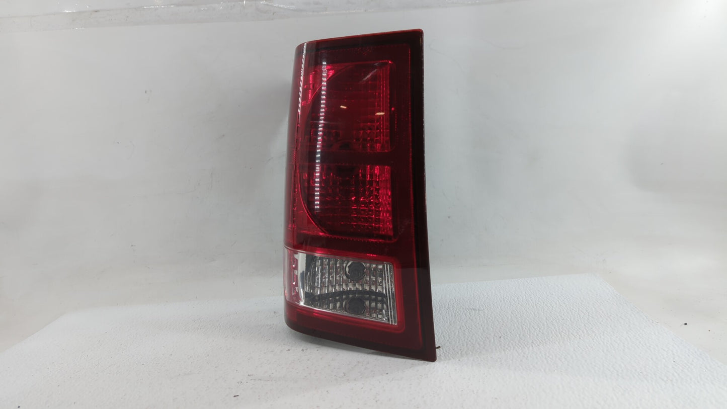 2007-2010 Jeep Grand Cherokee Tail Light Assembly Driver Left OEM P/N:55079013AB Fits Fits 2007 2008 2009 2010 OEM Used Auto