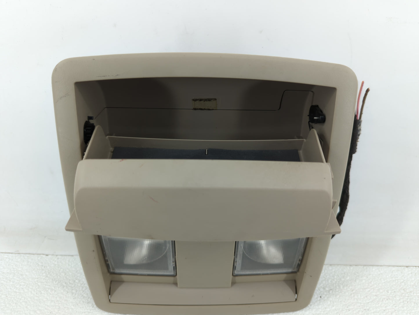 2007 Jeep Grand Cherokee Overhead Roof Console Grey - Oemusedautoparts1.com