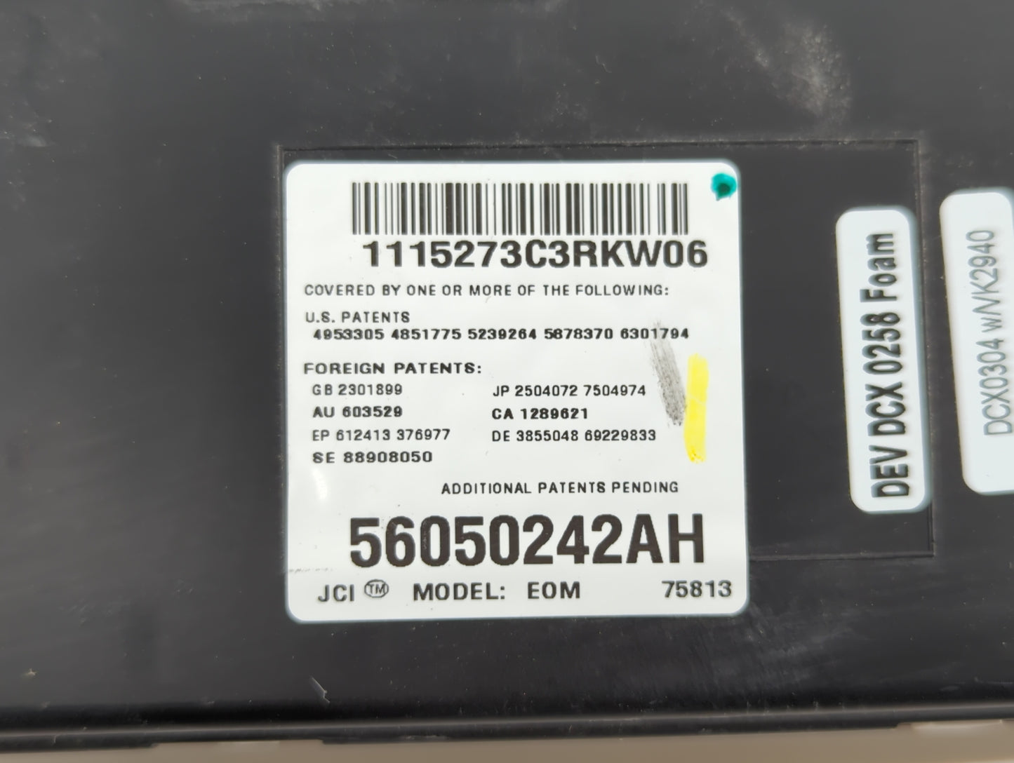 2007 Jeep Grand Cherokee Overhead Roof Console Grey - Oemusedautoparts1.com
