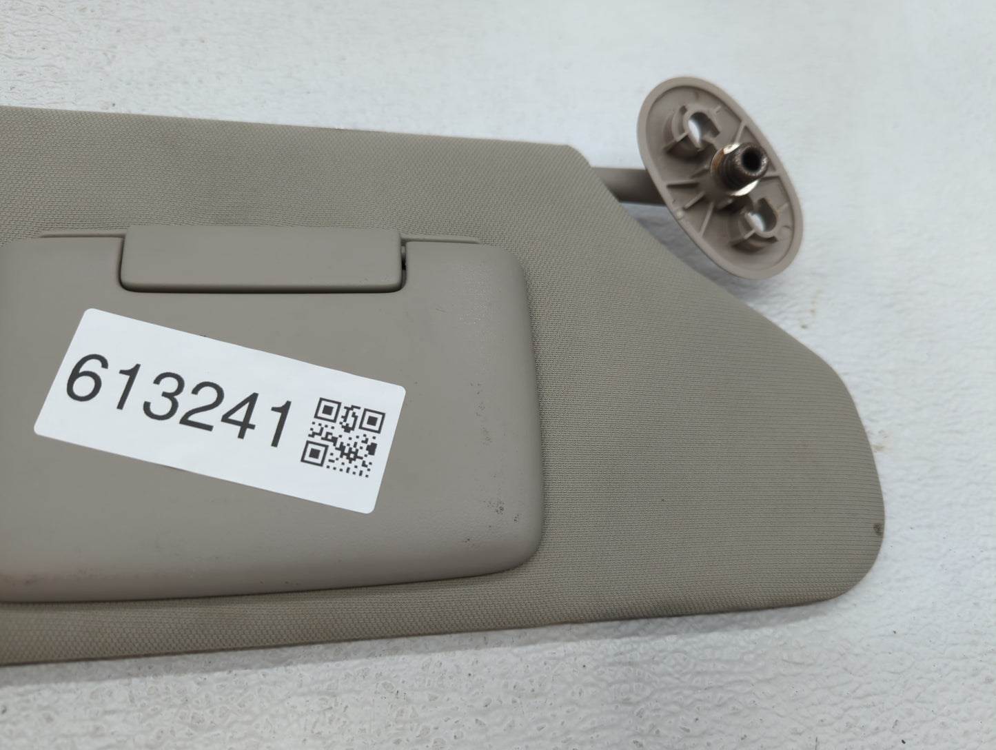 2005-2010 Jeep Grand Cherokee Sun Visor Shade Replacement Driver Left Mirror Fits Fits 2005 2006 2007 2008 2009 2010 OEM Use