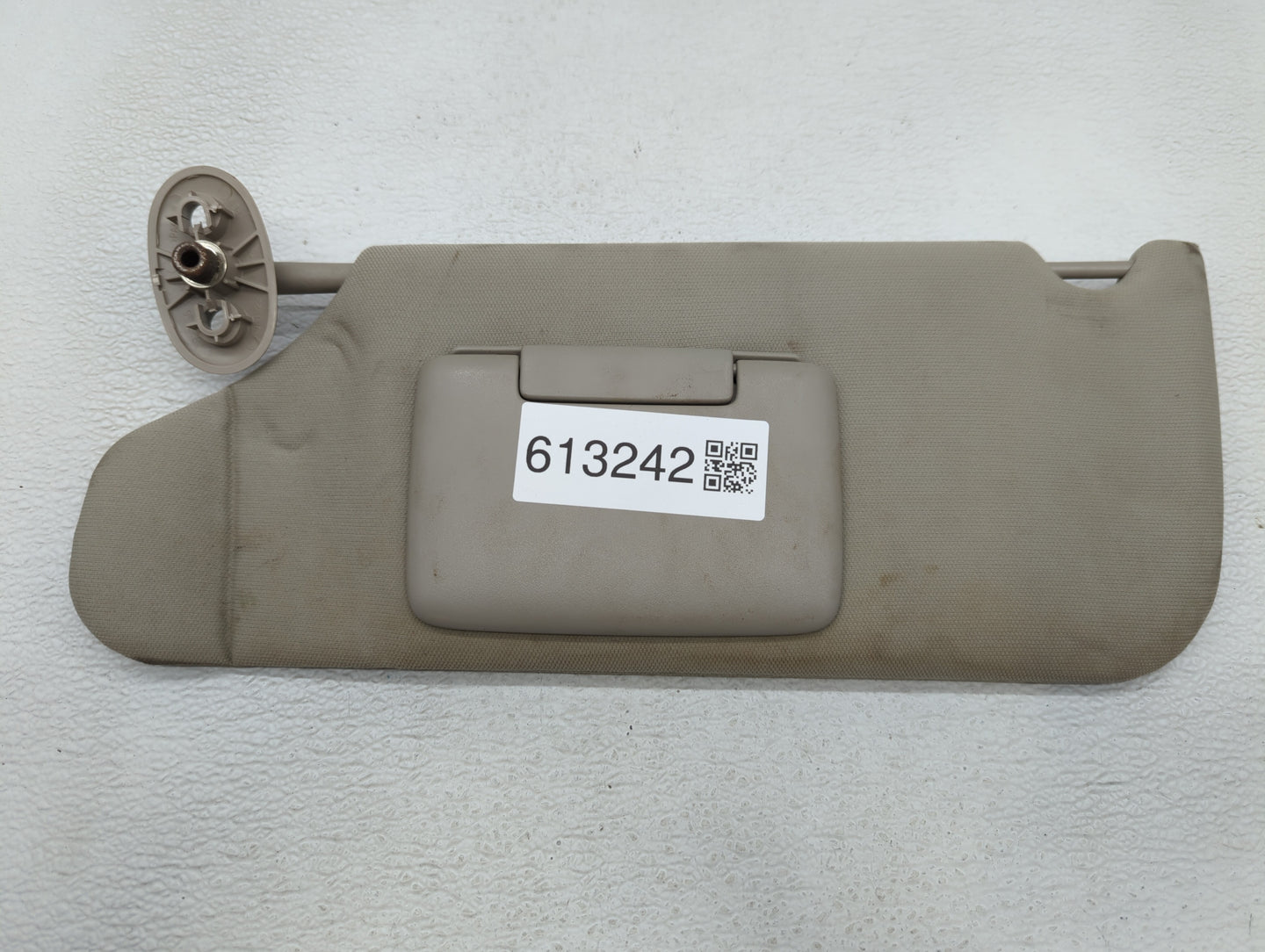 2005-2010 Jeep Grand Cherokee Sun Visor Shade Replacement Passenger Right Mirror Fits Fits 2005 2006 2007 2008 2009 2010 OEM
