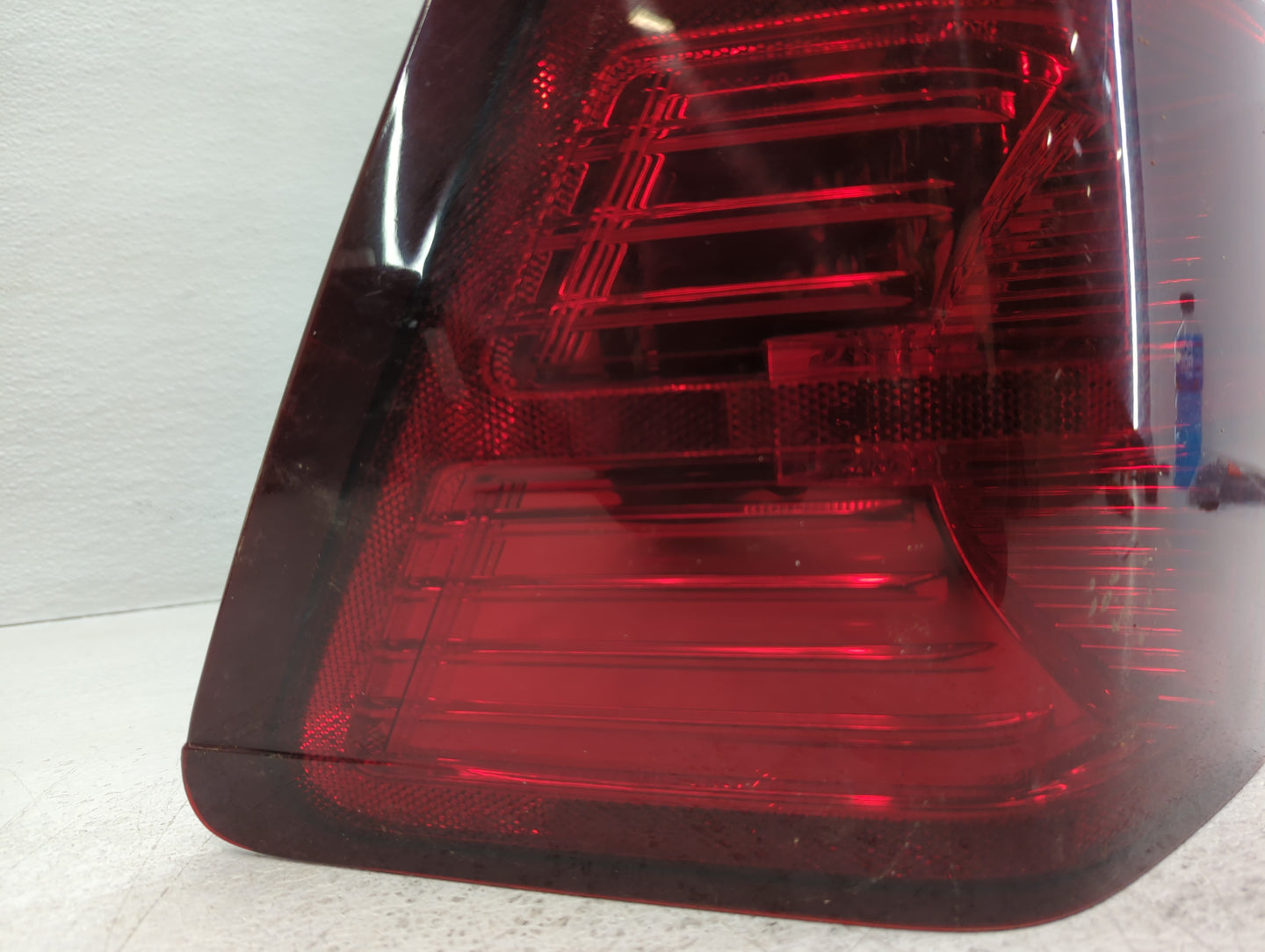 2007-2010 Jeep Grand Cherokee Tail Light Assembly Passenger Right OEM Fits Fits 2007 2008 2009 2010 OEM Used Auto Parts - Oe