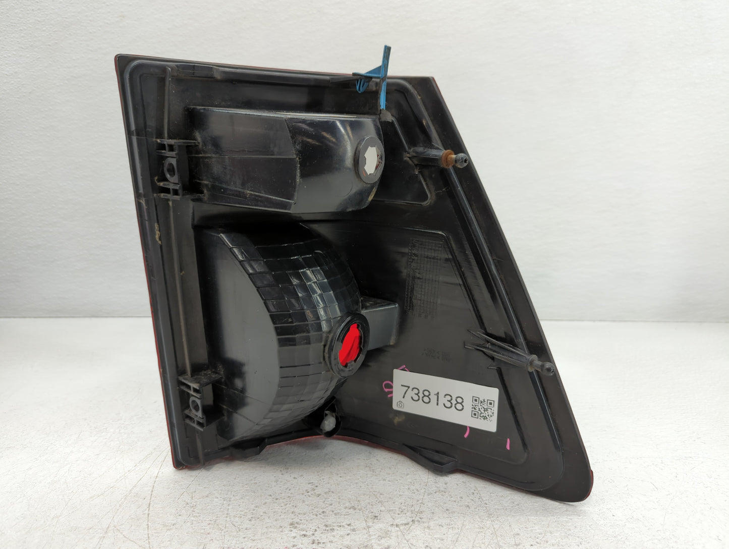 2007-2010 Jeep Grand Cherokee Tail Light Assembly Passenger Right OEM Fits Fits 2007 2008 2009 2010 OEM Used Auto Parts - Oe