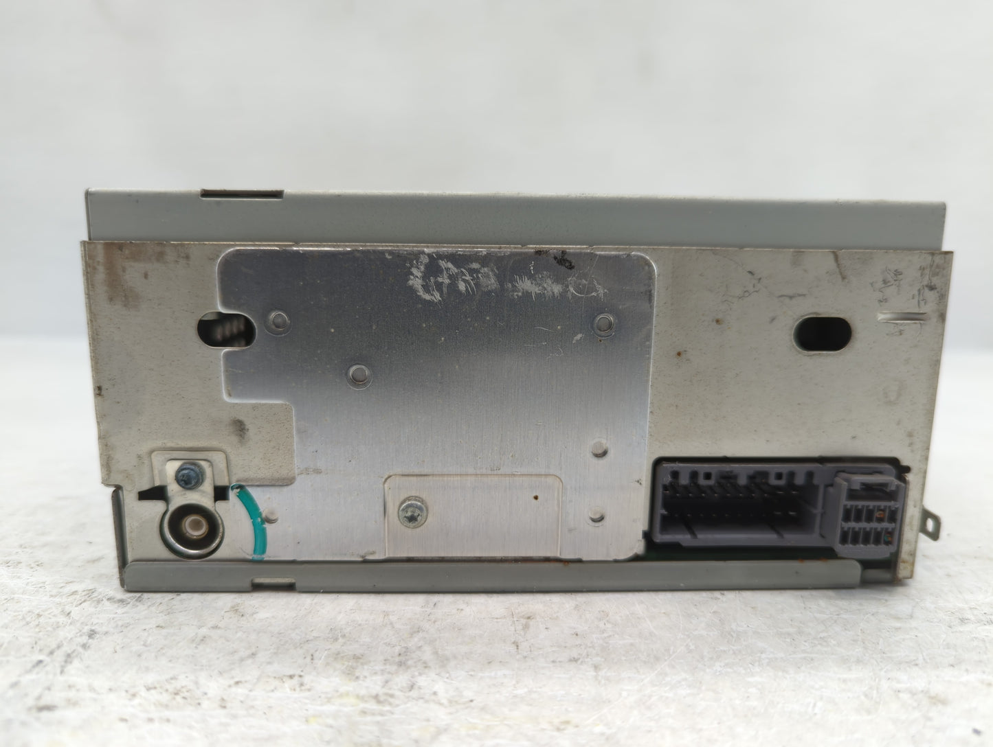 2005-2007 Jeep Grand Cherokee Radio AM FM Cd Player Receiver Replacement P/N:P05064173AI Fits OEM Used Auto Parts - Oemuseda