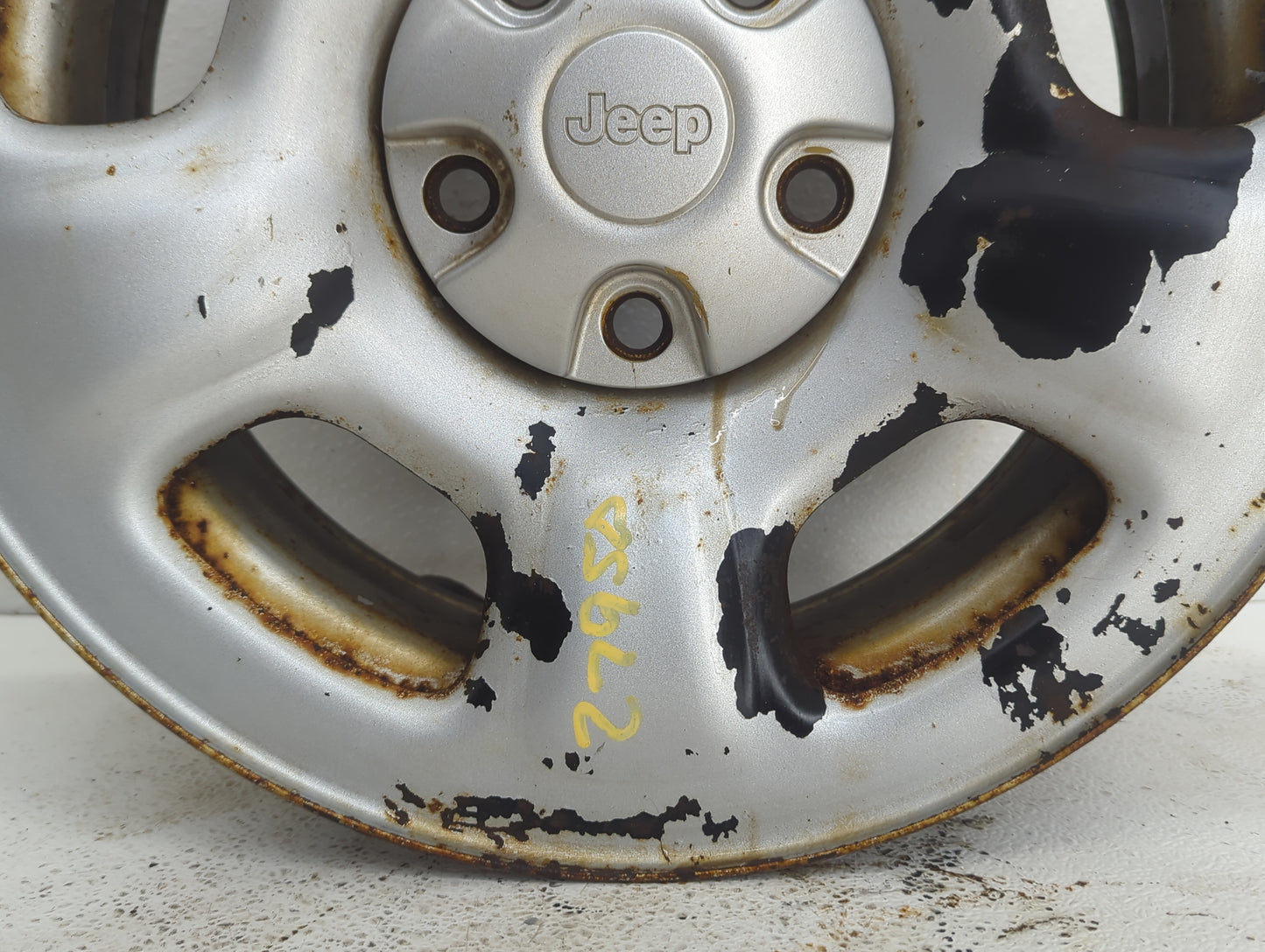 2002-2007 Jeep Liberty Oem Wheel Rim 1036672 - Oemusedautoparts1.com