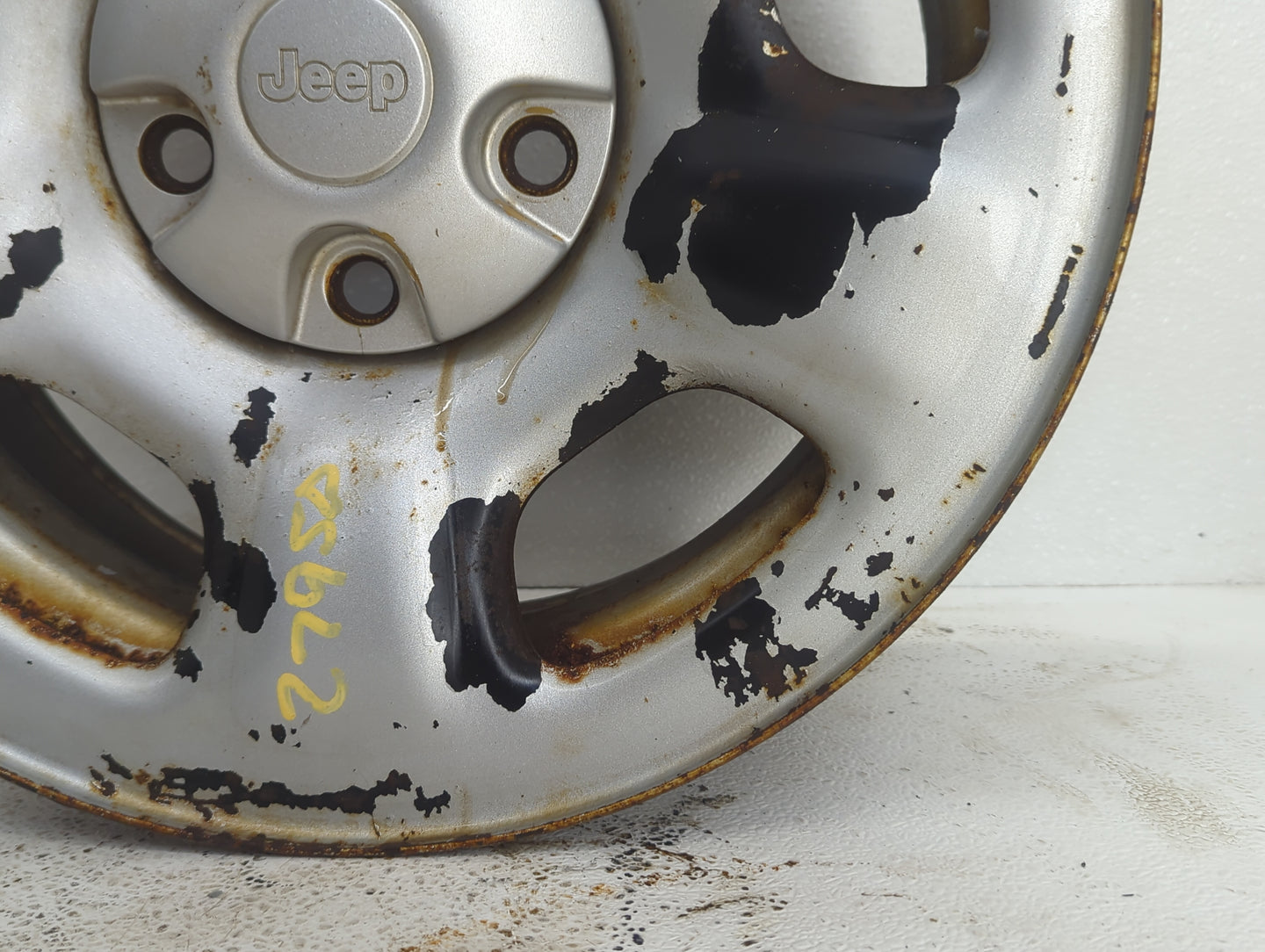 2002-2007 Jeep Liberty Oem Wheel Rim 1036672 - Oemusedautoparts1.com