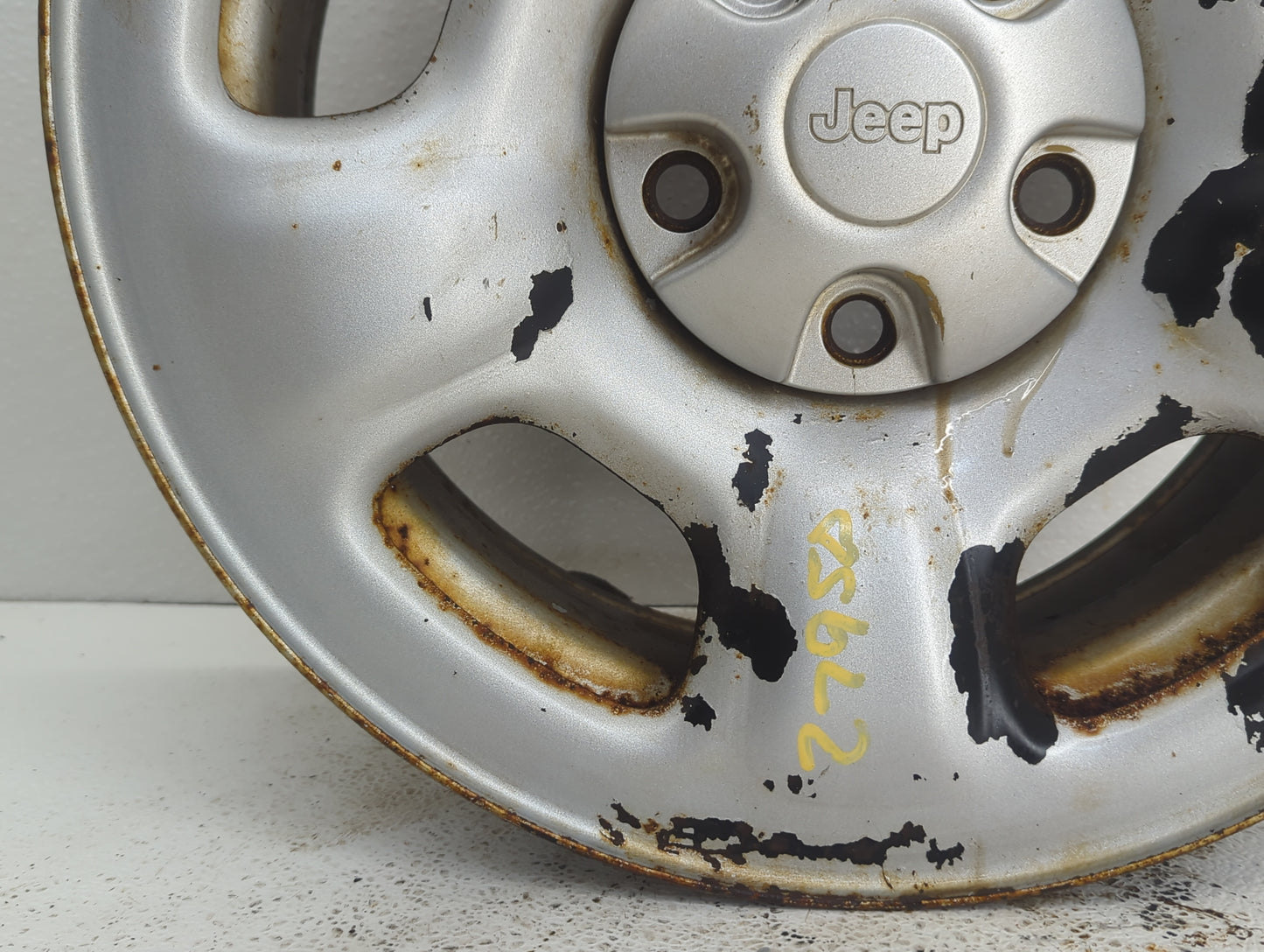 2002-2007 Jeep Liberty Oem Wheel Rim 1036672 - Oemusedautoparts1.com