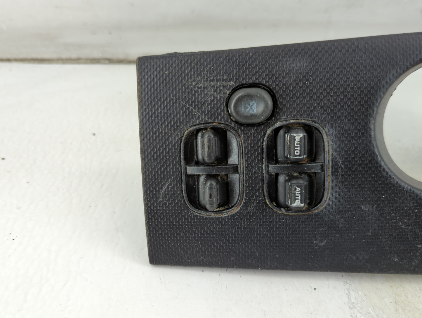 2004-2007 Jeep Liberty Master Power Window Switch Replacement Driver Side Left P/N:212676101 3666550 Fits Fits 2004 2005 200