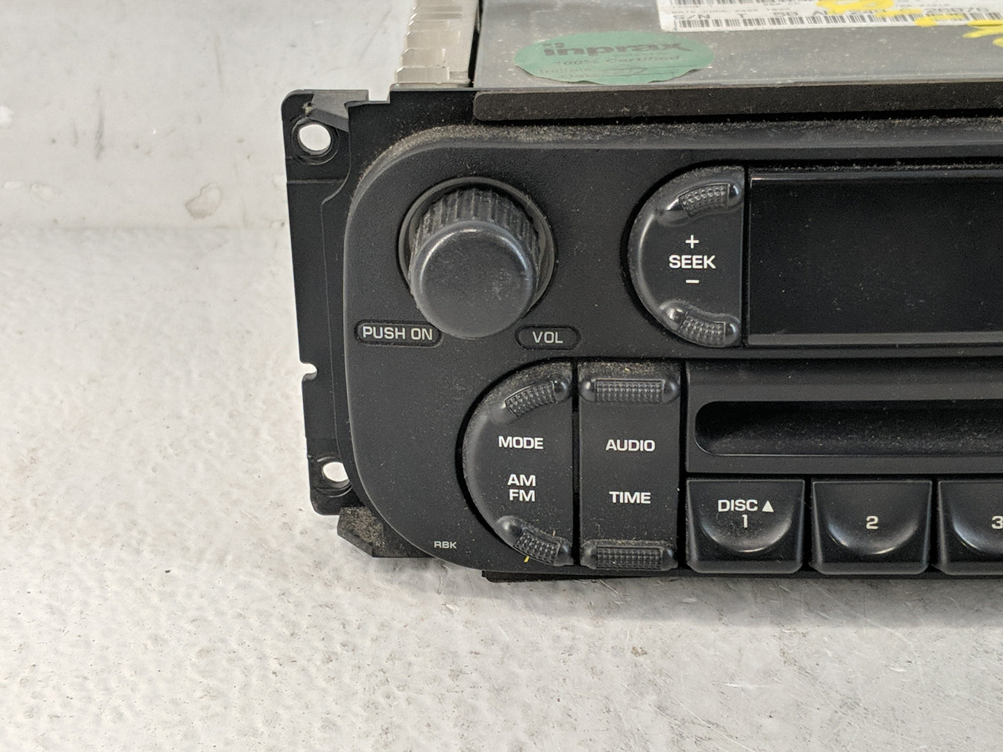 2002-2007 Jeep Liberty Radio AM FM Cd Player Receiver Replacement P/N:P05091506AG Fits OEM Used Auto Parts - Oemusedautopart
