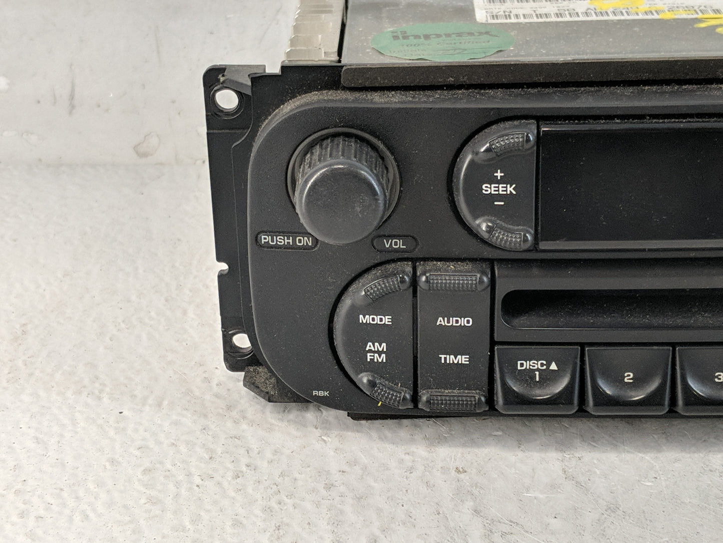 2002-2007 Jeep Liberty Radio AM FM Cd Player Receiver Replacement P/N:P05091506AG Fits OEM Used Auto Parts - Oemusedautopart