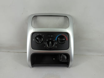 compare product 2004-2007 Jeep Liberty Climate Control Module Temperature AC/Heater Replacement P/N:P55037533AG Fits Fits 2004 2005 2006 2007 OEM Used Auto Parts