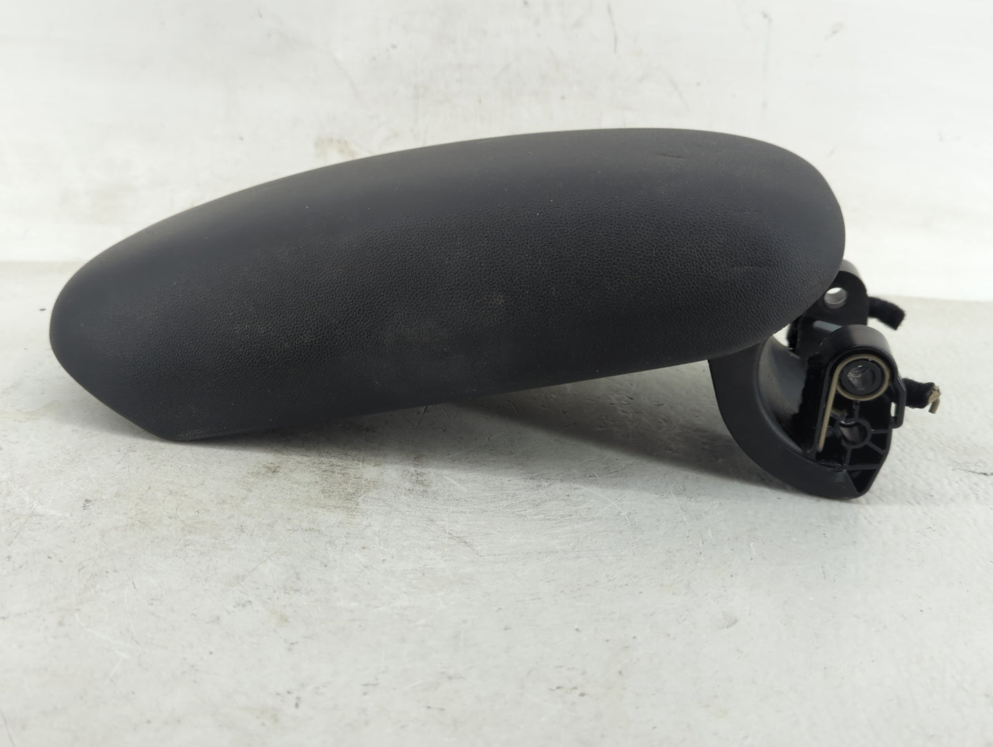 2007 Jeep Liberty Center Console Armrest Cover Lid Fits OEM Used Auto Parts - Oemusedautoparts1.com
