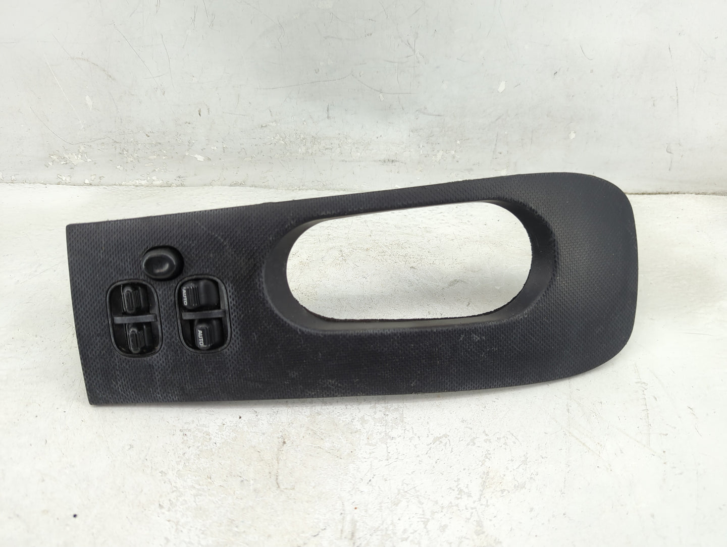 2004-2007 Jeep Liberty Master Power Window Switch Replacement Driver Side Left P/N:P5KC07DX9AC Fits Fits 2004 2005 2006 2007