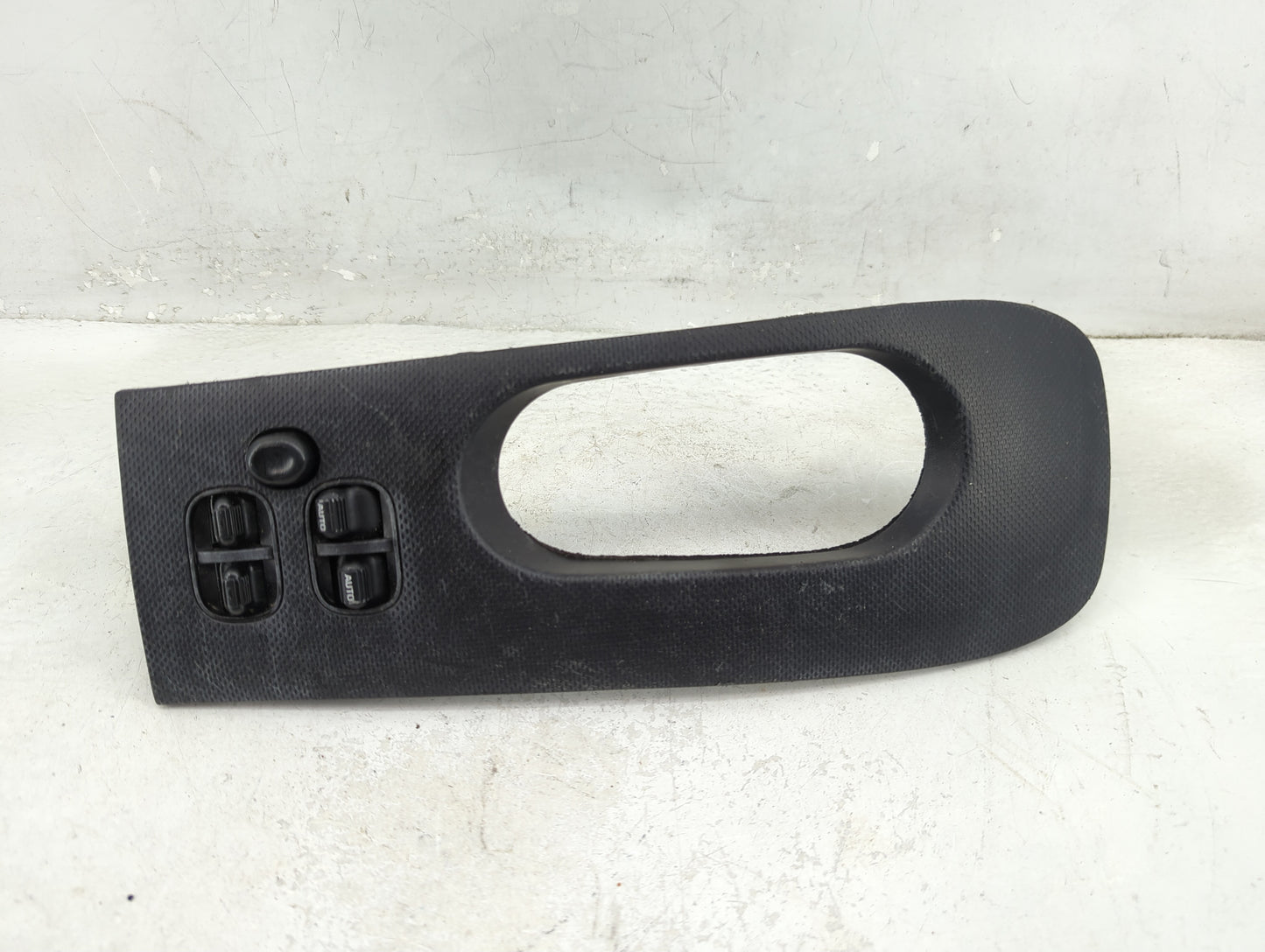2004-2007 Jeep Liberty Master Power Window Switch Replacement Driver Side Left P/N:P5KC07DX9AC Fits Fits 2004 2005 2006 2007