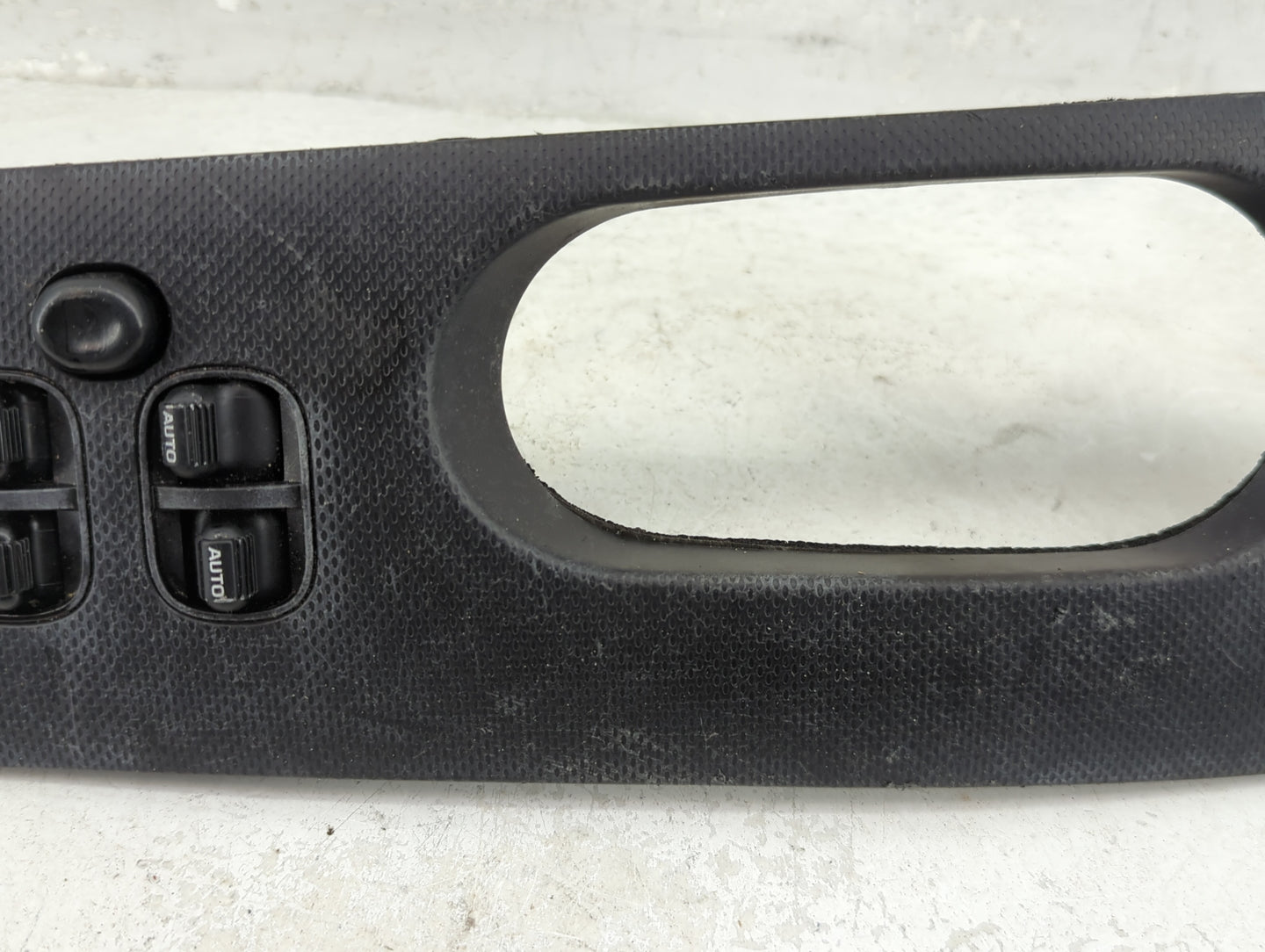 2004-2007 Jeep Liberty Master Power Window Switch Replacement Driver Side Left P/N:P5KC07DX9AC Fits Fits 2004 2005 2006 2007