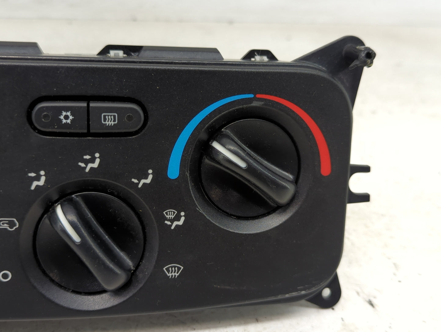 2004-2007 Jeep Liberty Climate Control Module Temperature AC/Heater Replacement P/N:P55037533AG Fits Fits 2004 2005 2006 200