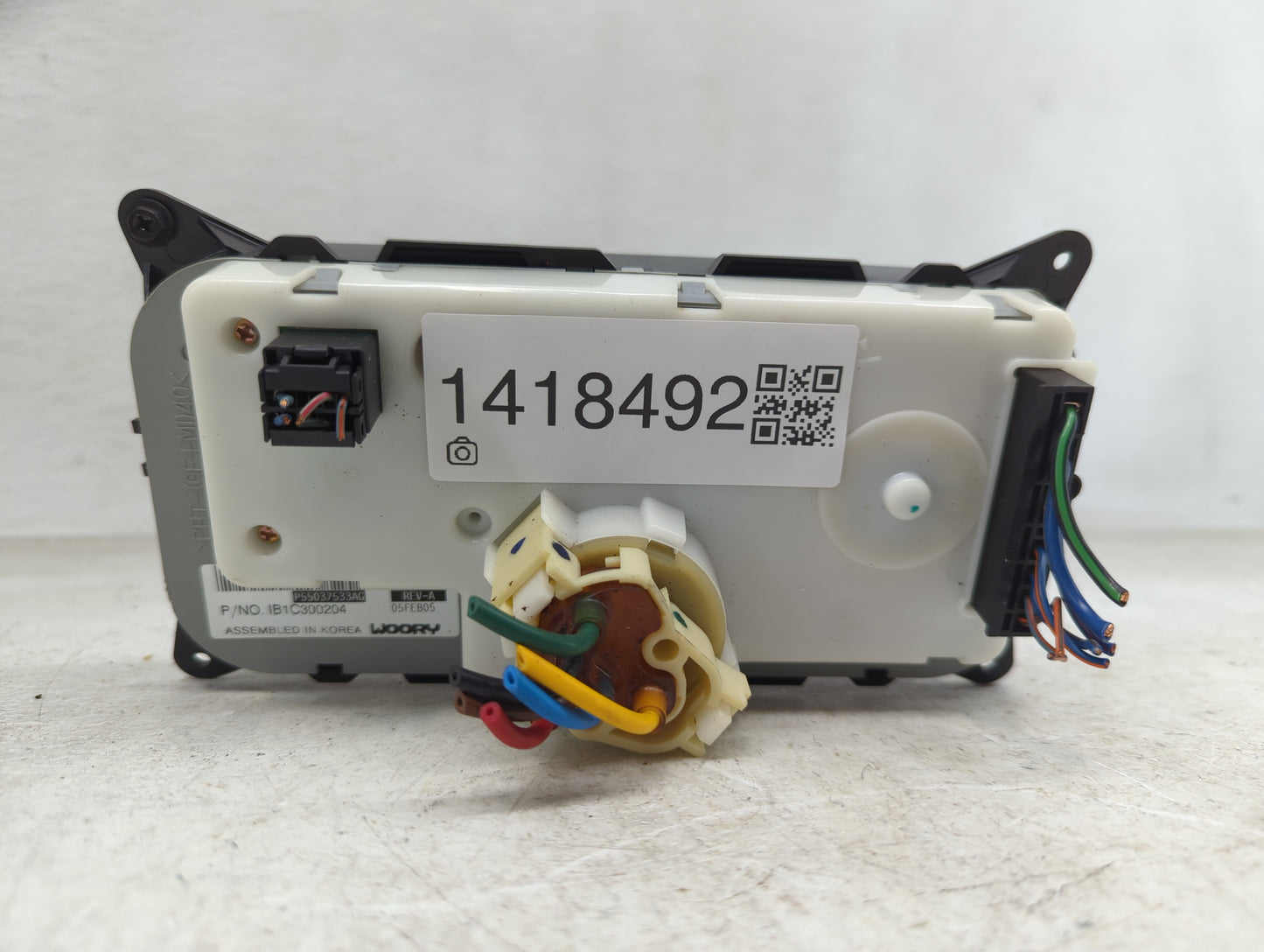 2004-2007 Jeep Liberty Climate Control Module Temperature AC/Heater Replacement P/N:P55037533AG Fits Fits 2004 2005 2006 200