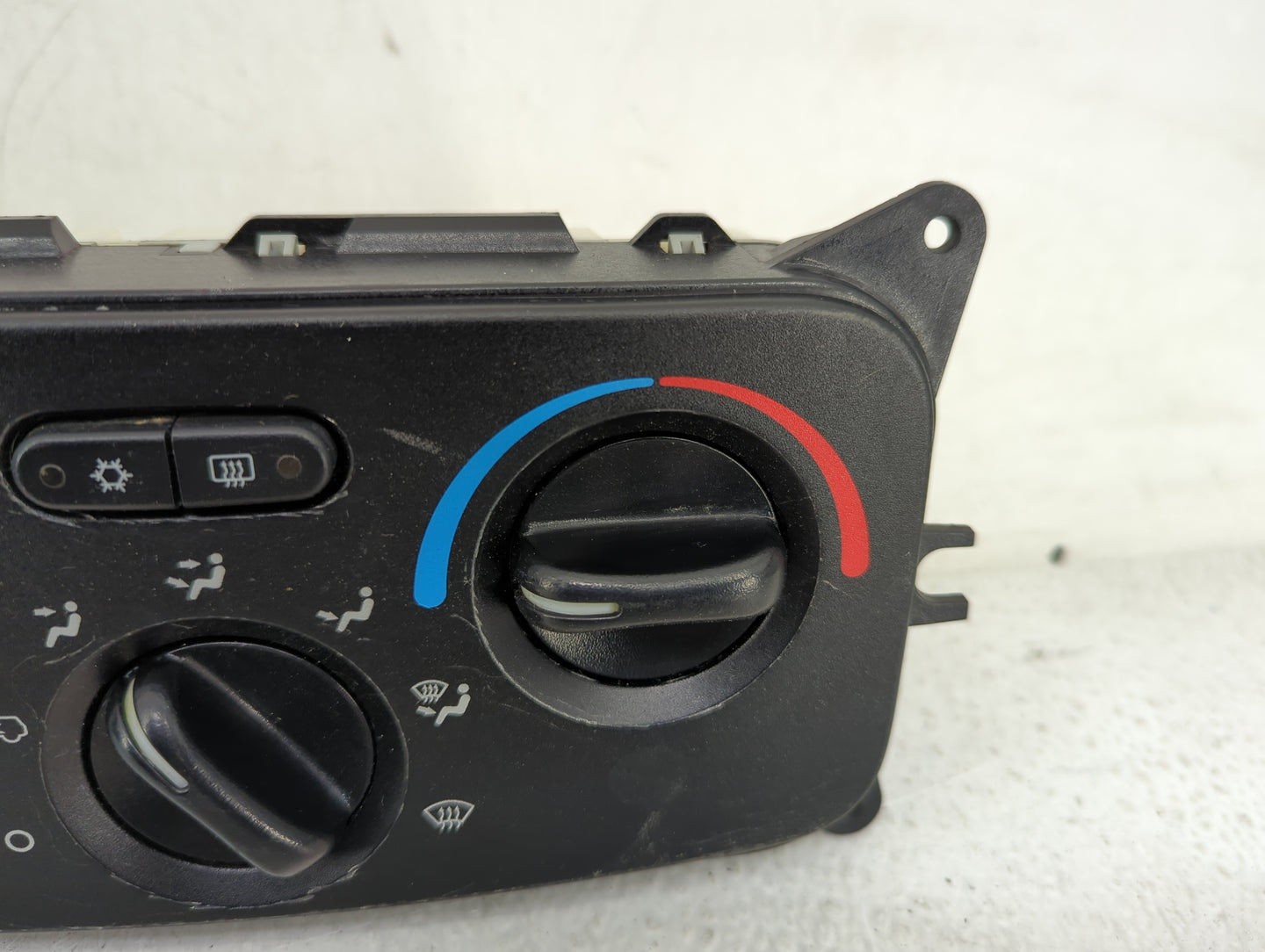 2004-2007 Jeep Liberty Climate Control Module Temperature AC/Heater Replacement P/N:P55037533AG IB1C300205 Fits OEM Used Aut