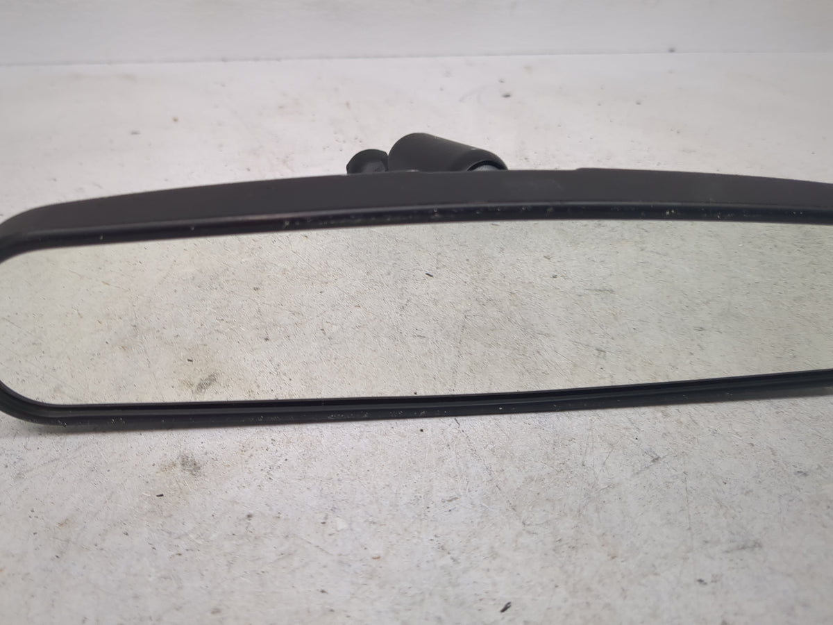 2007 Jeep Liberty Interior Rear View Mirror Replacement OEM P/N:E8 011681 E8 031681 Fits OEM Used Auto Parts - Oemusedautopa