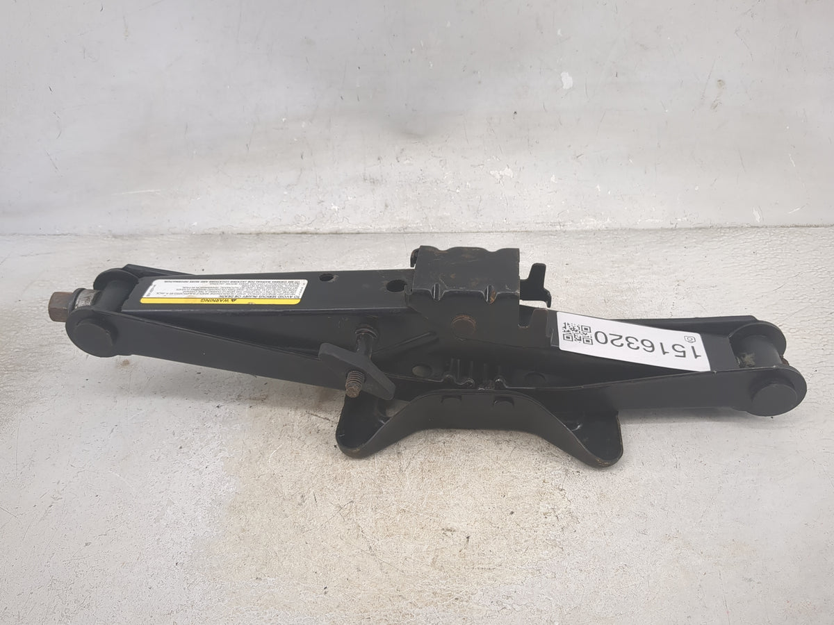 2007 Jeep Liberty Spare Scissor Car Jack 1516320 - Oemusedautoparts1.com