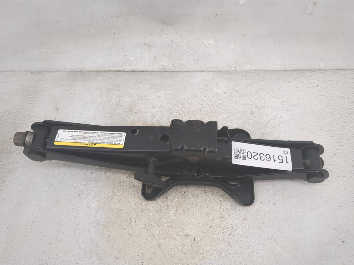 2007 Jeep Liberty Spare Scissor Car Jack 1516320 - Oemusedautoparts1.com
