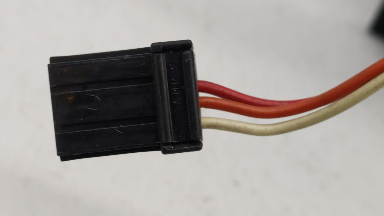 2002-2007 Jeep Liberty Driver Side View Mirror - Left Door Mirror OEM Used - Oemusedautoparts1.com