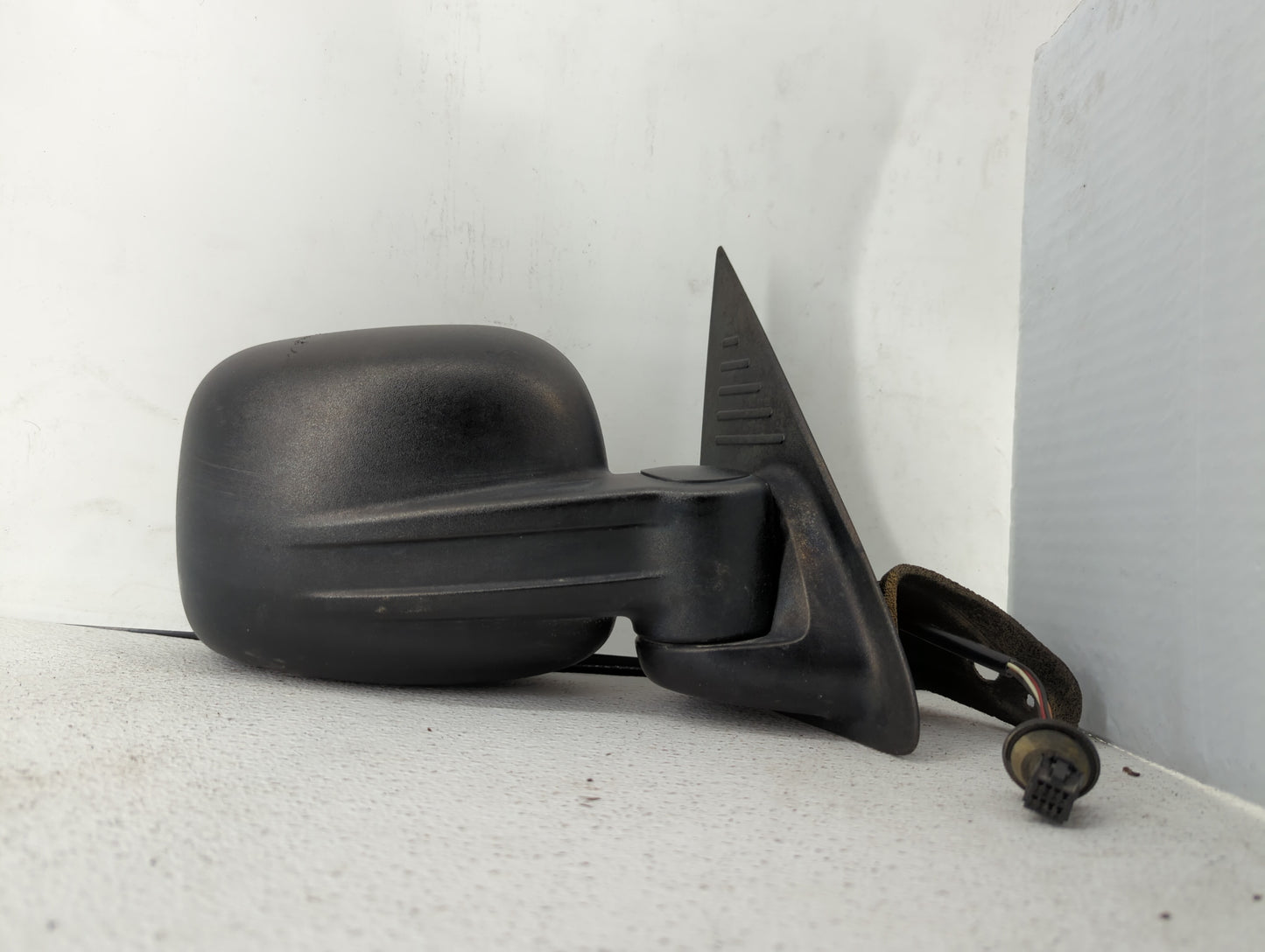 2002-2007 Jeep Liberty Passenger Side View Mirror - Right Door Mirror OEM Used - Oemusedautoparts1.com