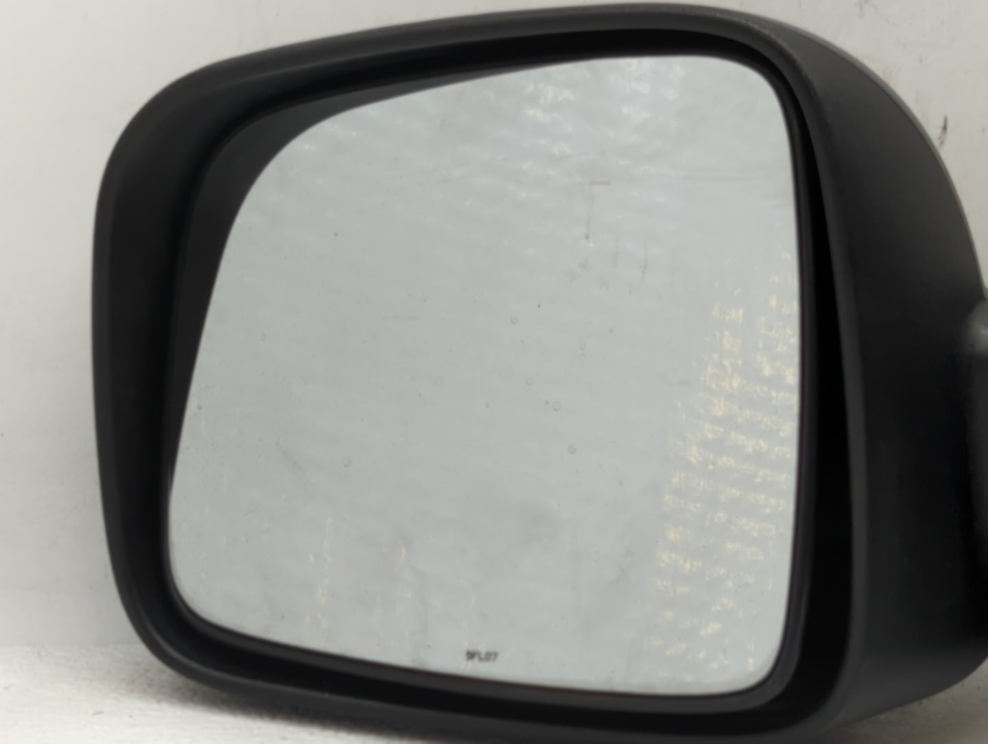 2002-2007 Jeep Liberty Driver Side View Mirror - Left Door Mirror OEM Used - Oemusedautoparts1.com